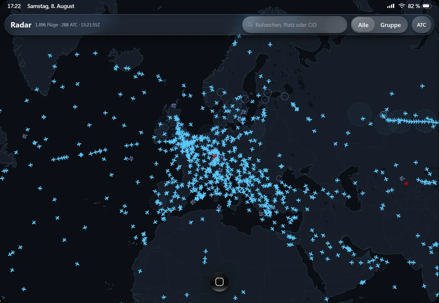 VATSIM Radar on the Crew Pad: live traffic and staffed sectors drawn by the pad itself